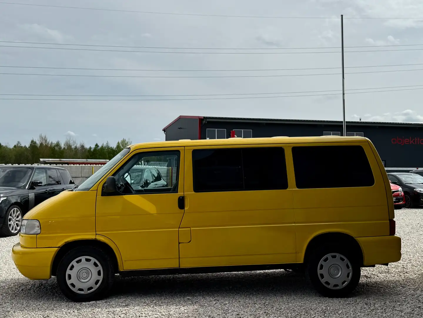 Vehicle image, number 4