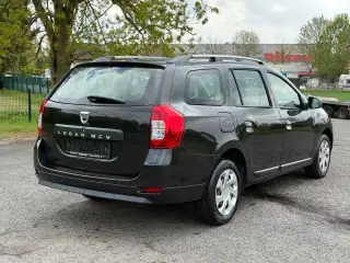Vehicle image thumbnail, number 7