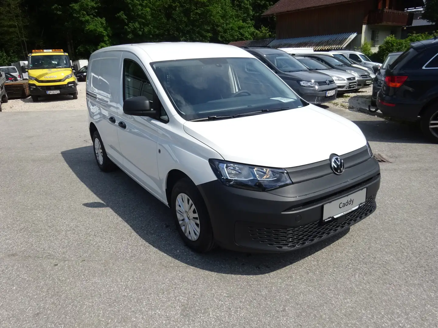 Vehicle image, number 11