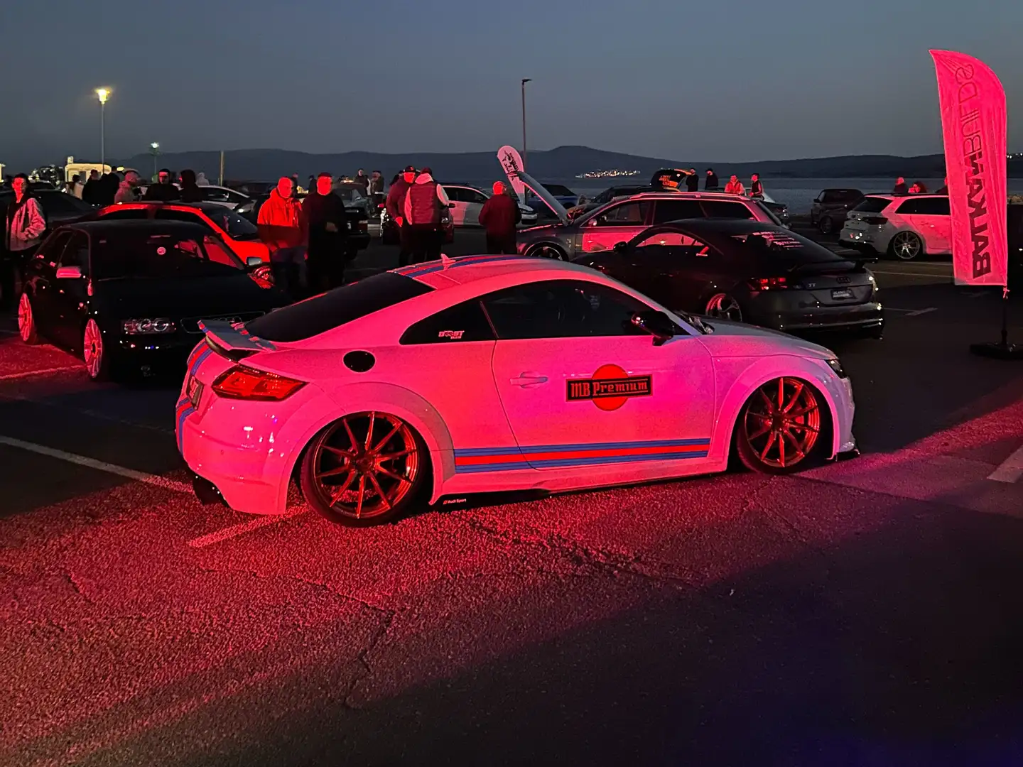 Vehicle image, number 9
