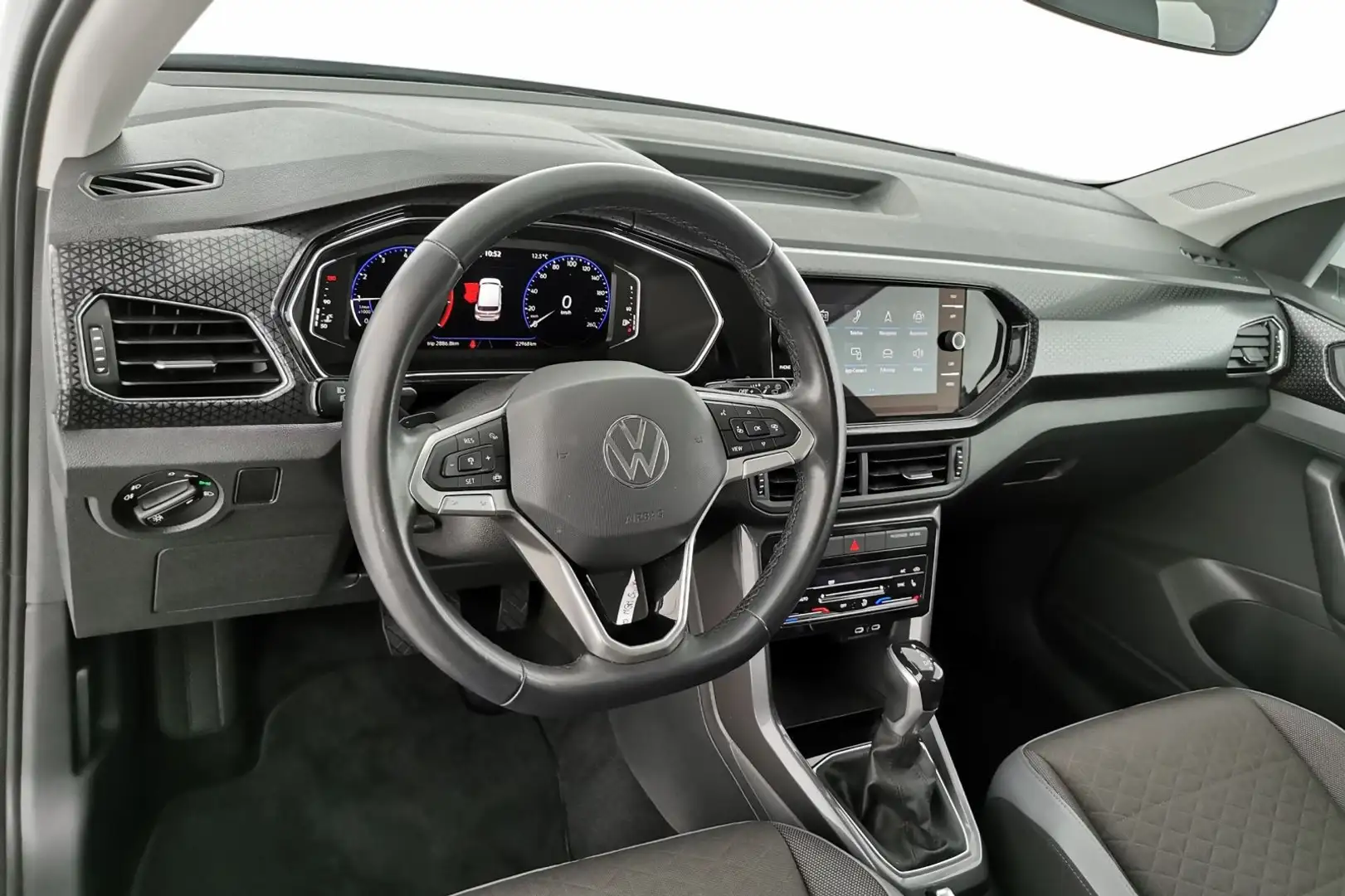 Vehicle image, number 8