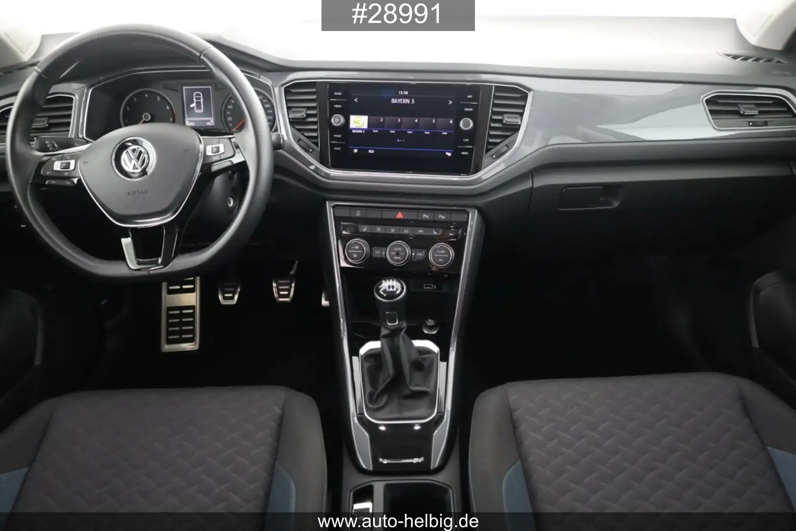 Vehicle image, number 14