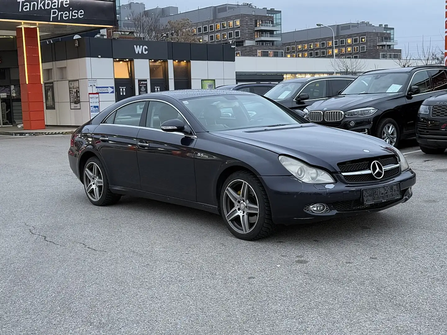 Vehicle image, number 3