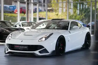Vehicle image thumbnail, number 7
