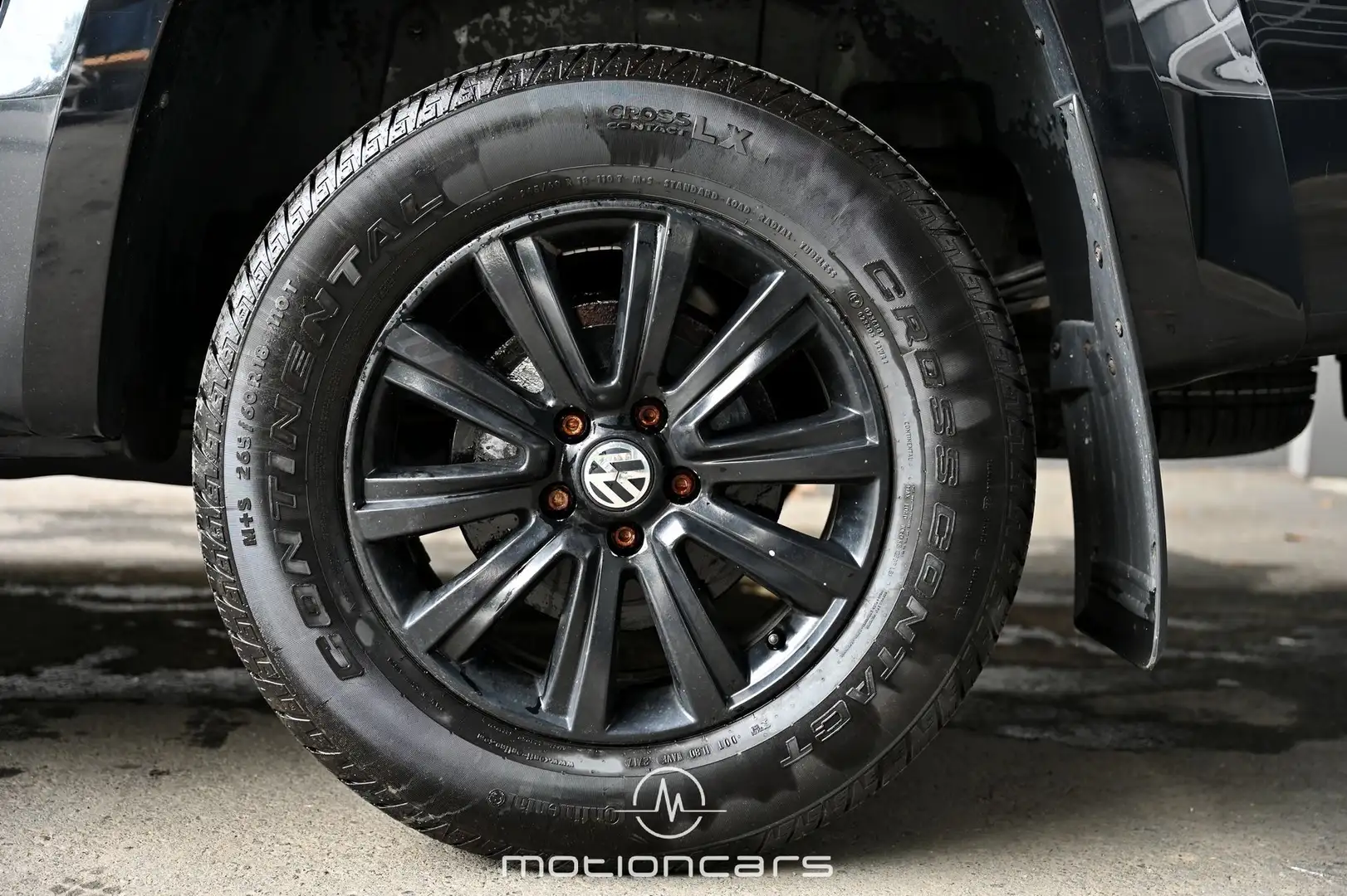 Vehicle image, number 8
