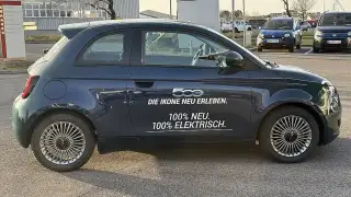 Vehicle image thumbnail, number 7