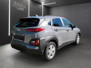 Vehicle image thumbnail, number 4