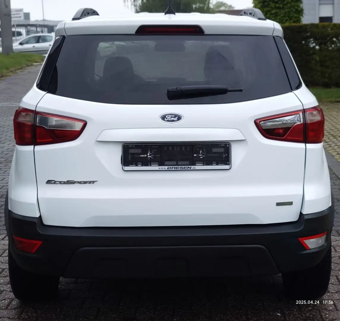 Vehicle image, number 6