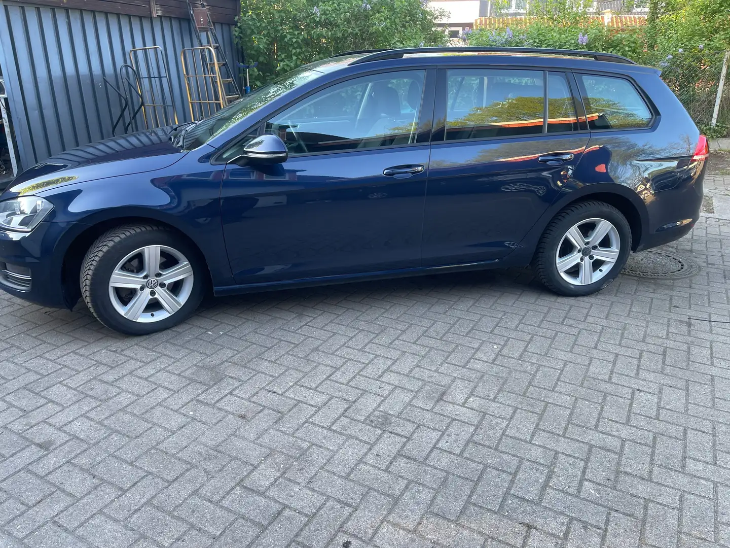 Vehicle image, number 7