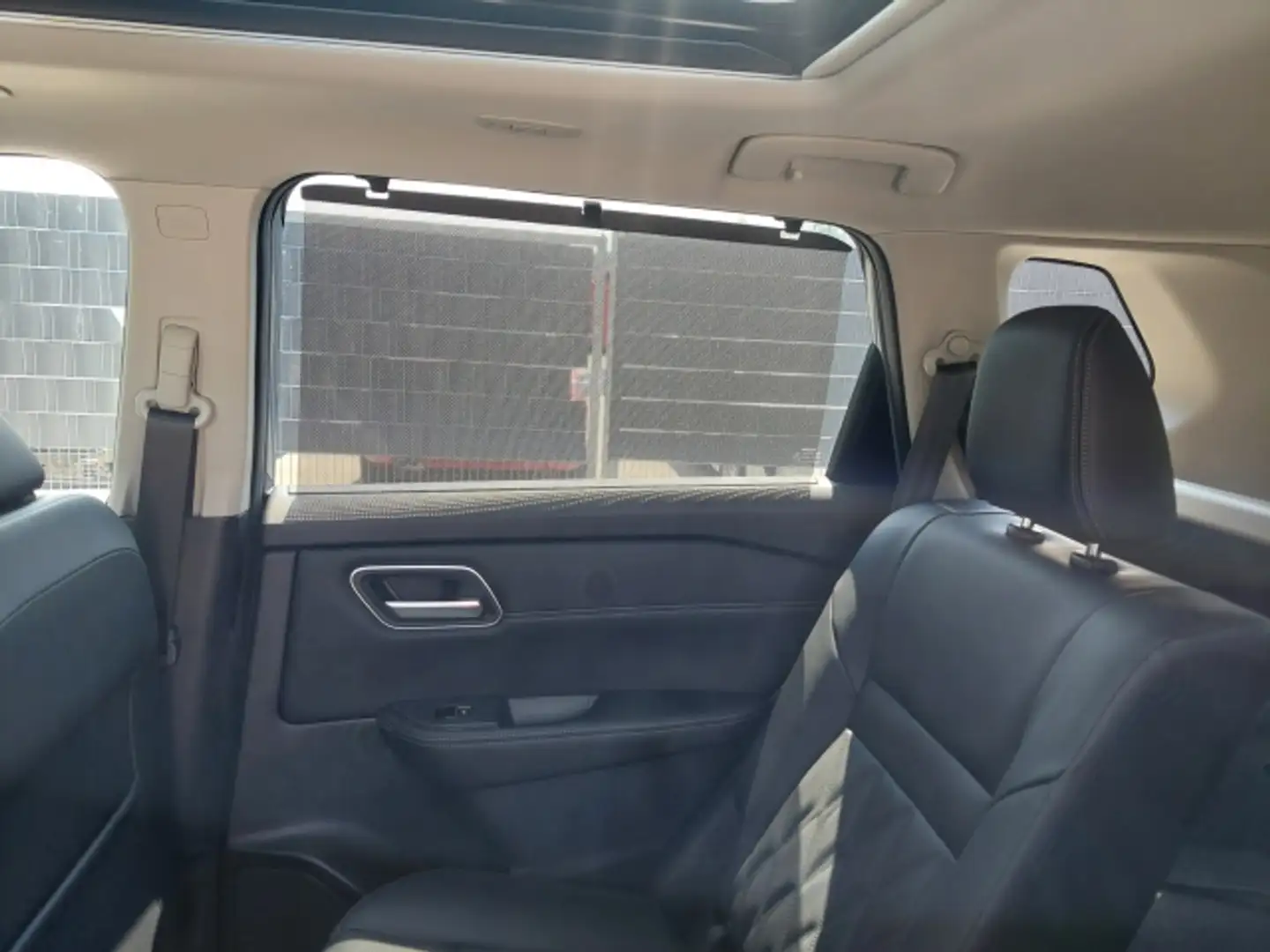 Vehicle image, number 9