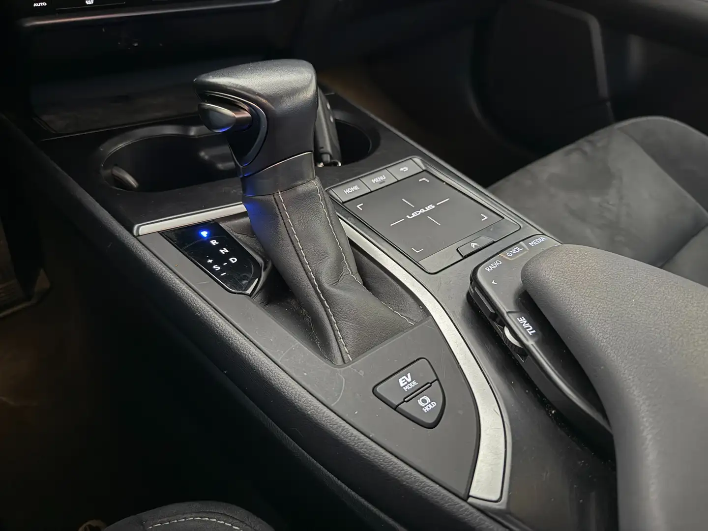 Vehicle image, number 9