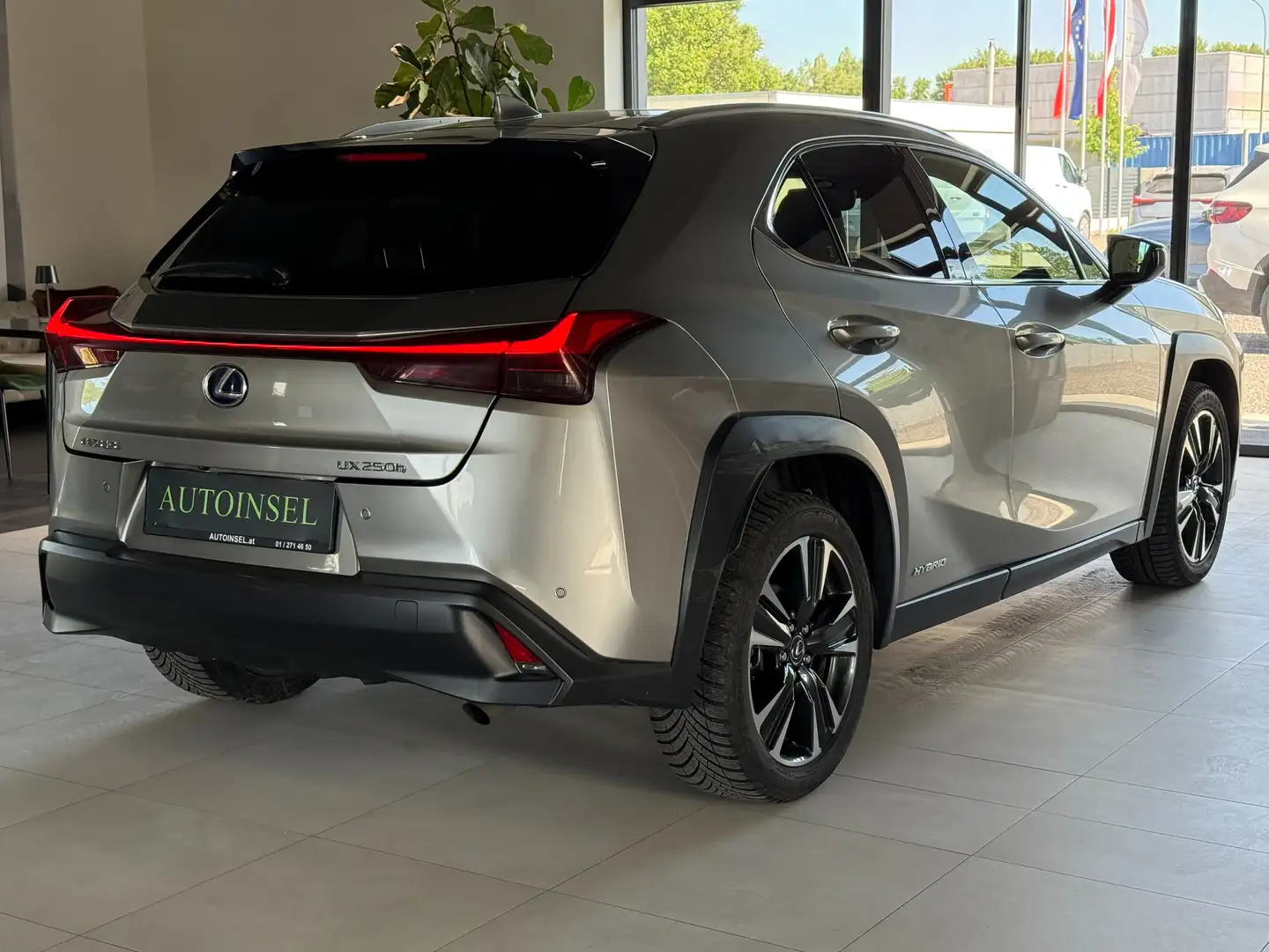 Vehicle image, number 3