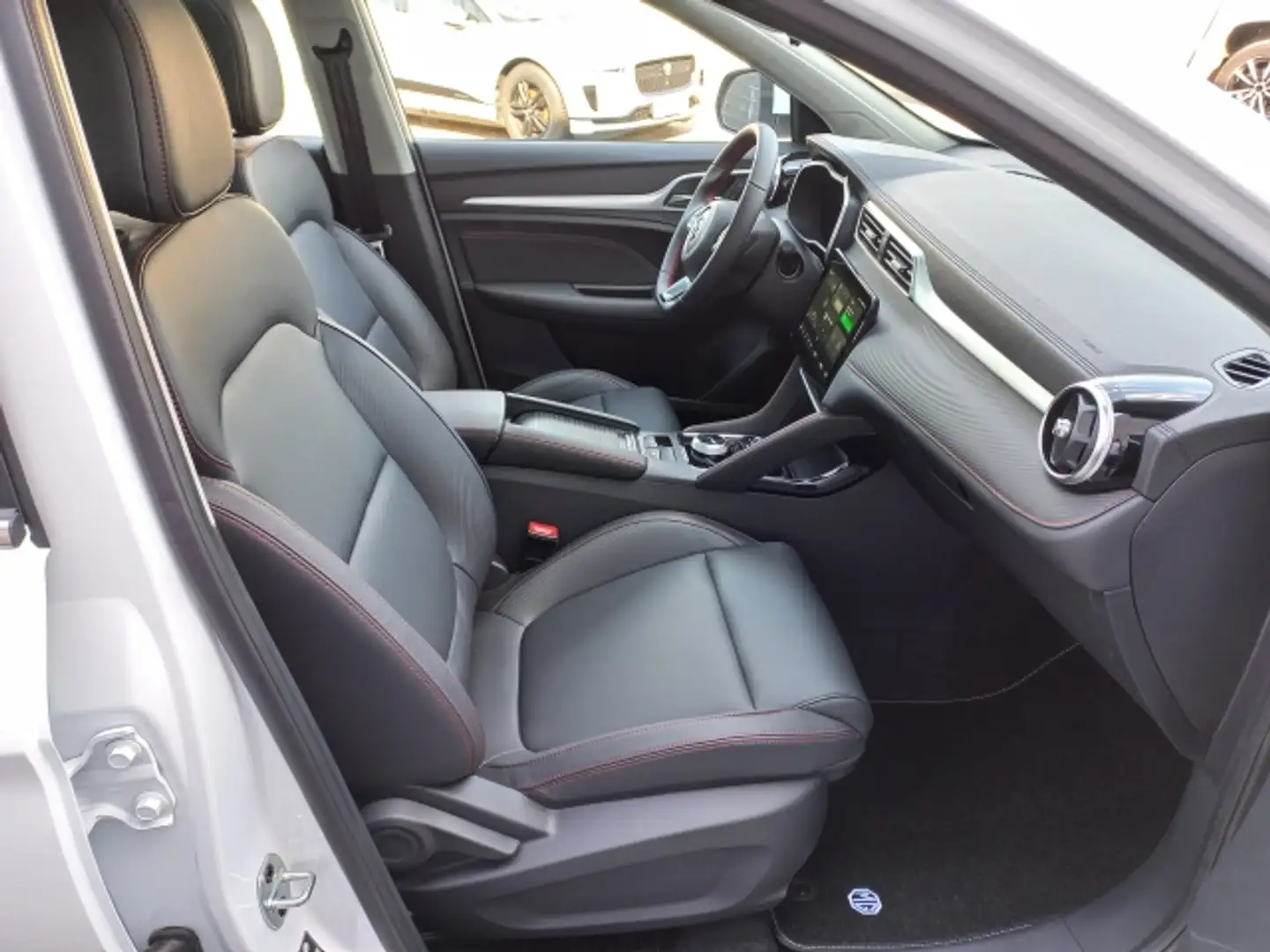 Vehicle image, number 8