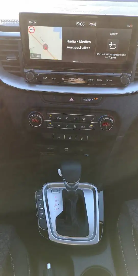Vehicle image, number 8
