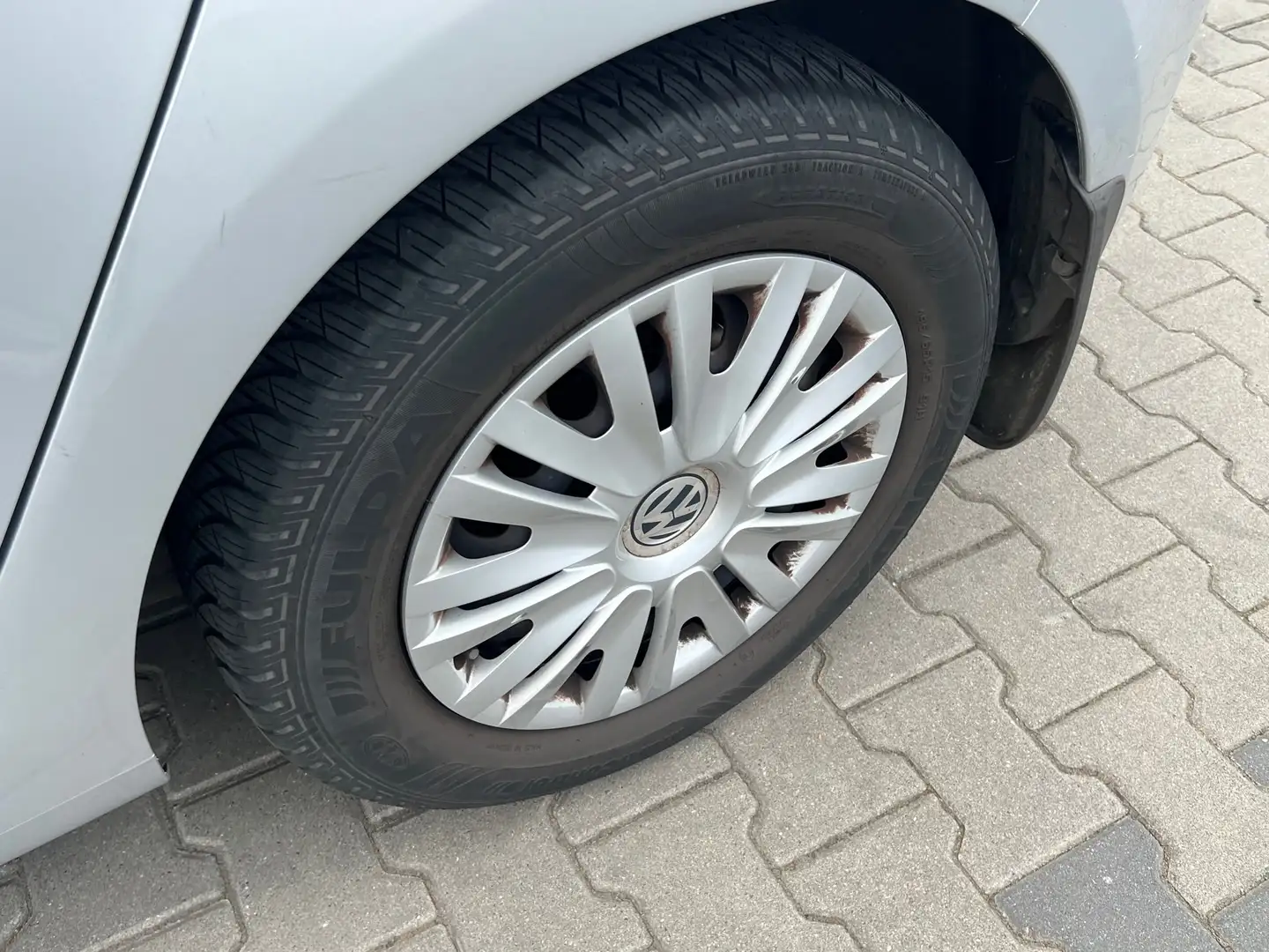 Vehicle image, number 8