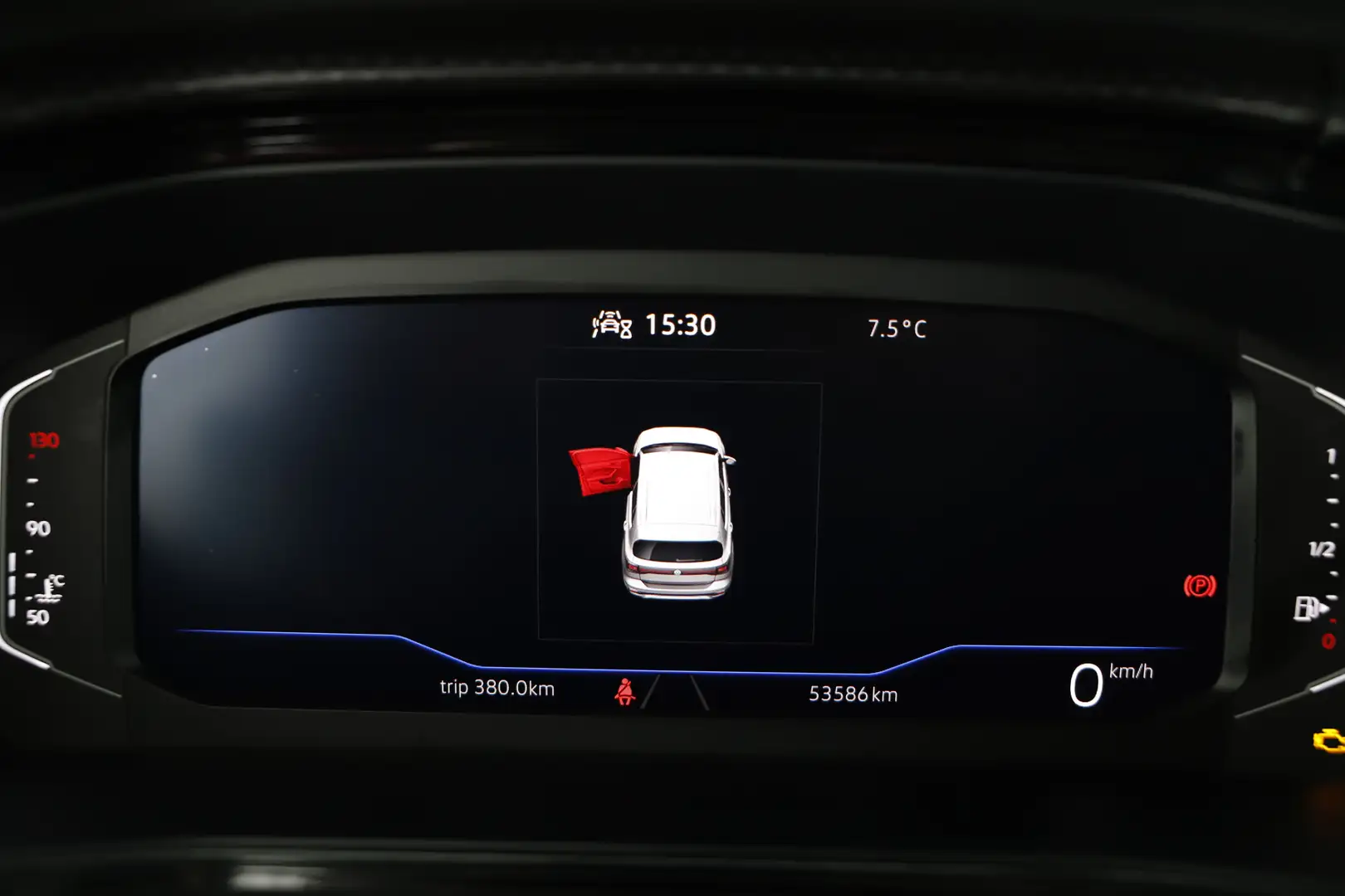 Vehicle image, number 7