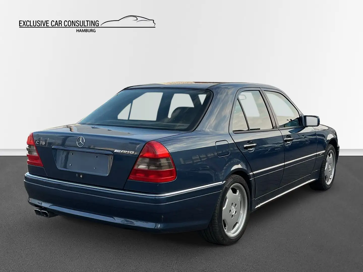 Vehicle image, number 6