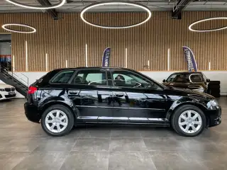 Vehicle image thumbnail, number 17