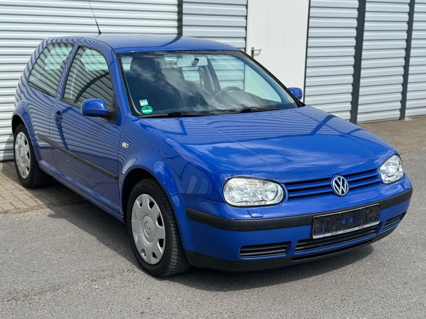 Vehicle image, number 3