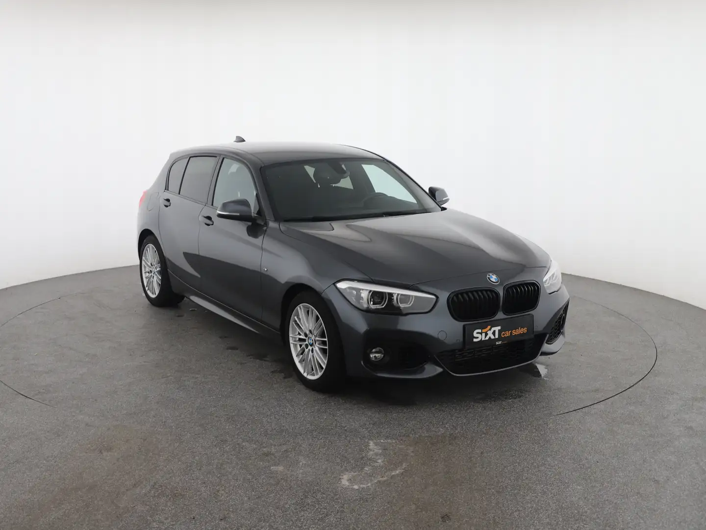 Vehicle image, number 1