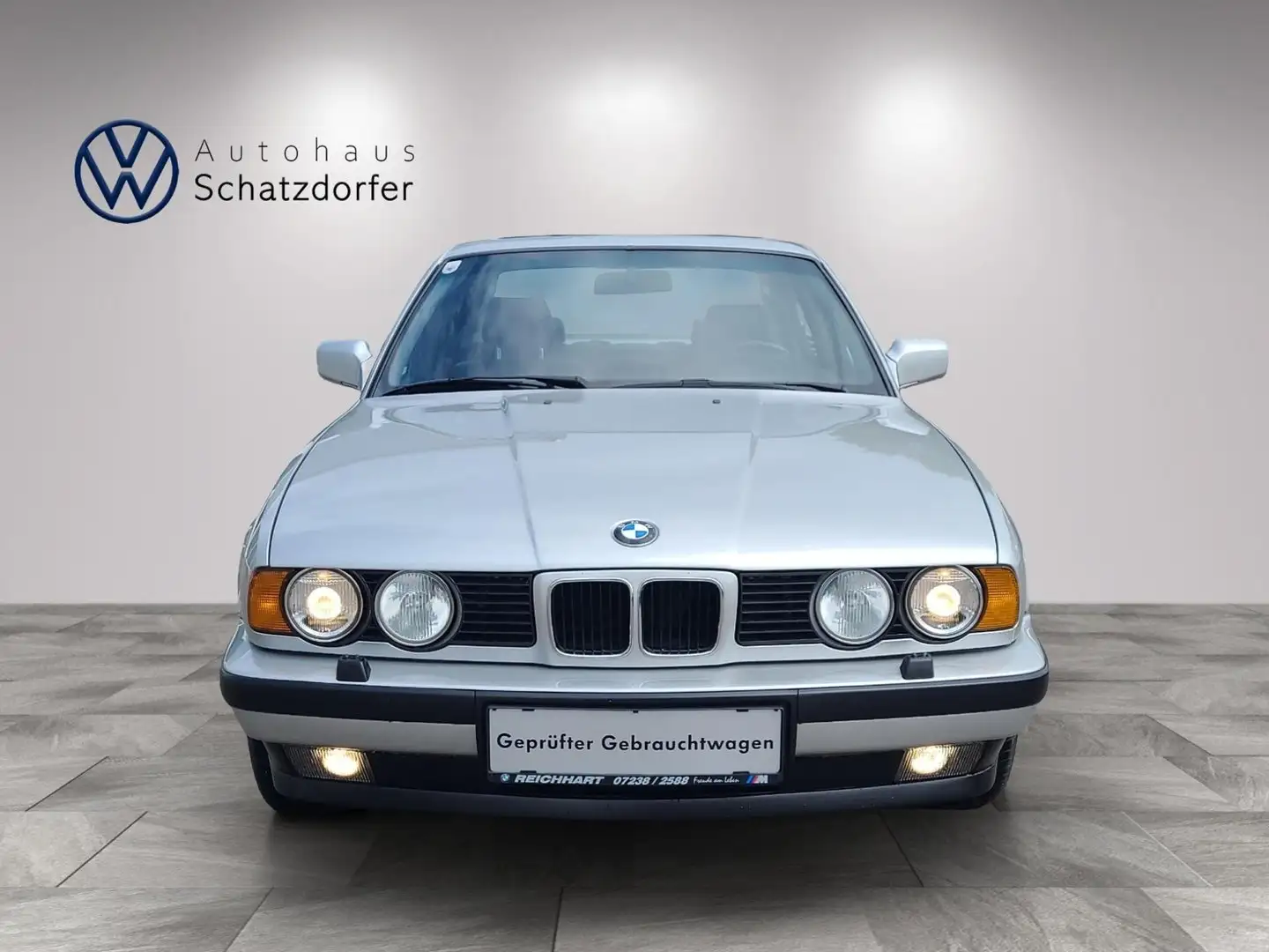 Vehicle image, number 2