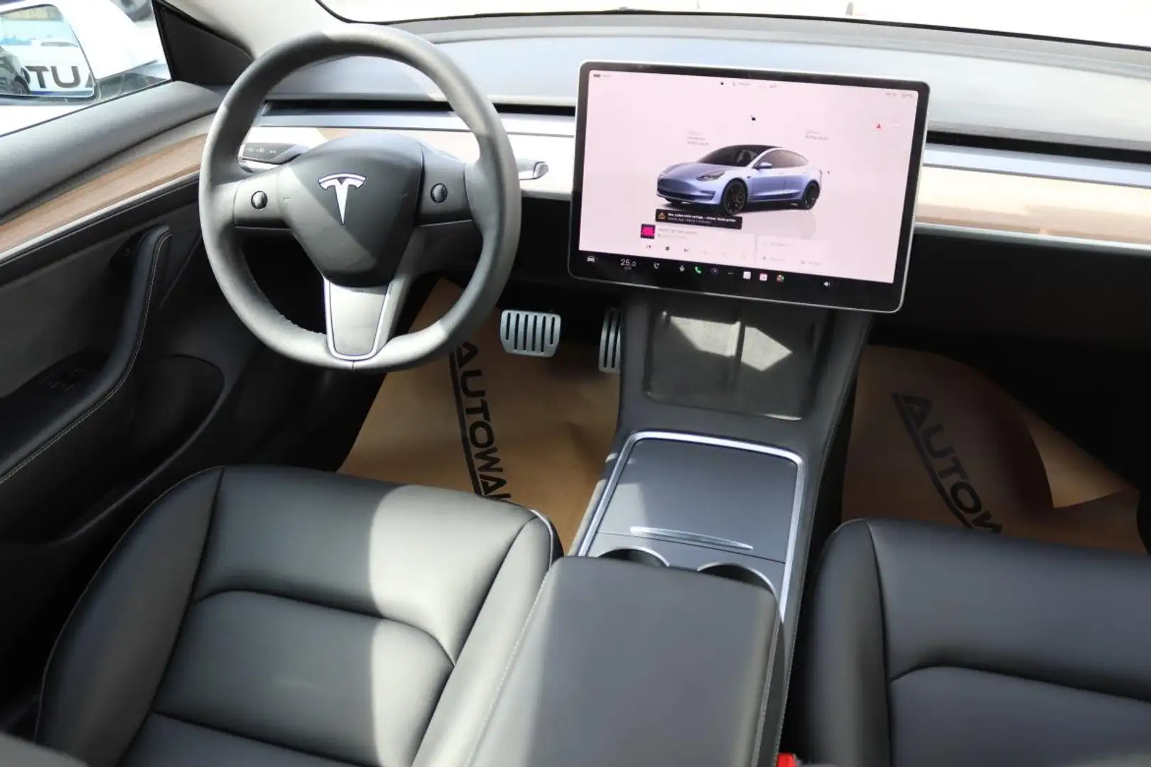 Vehicle image, number 9