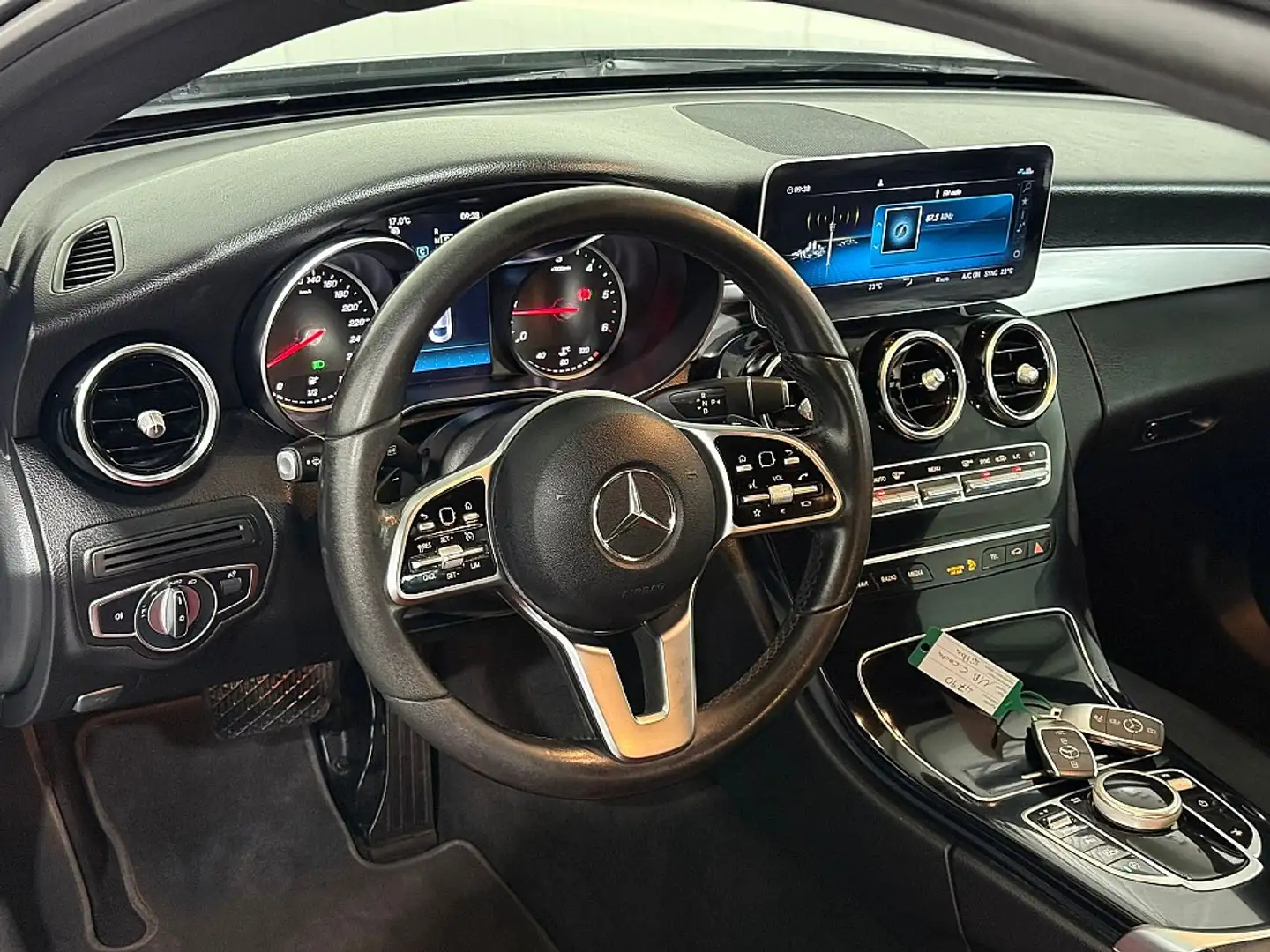 Vehicle image, number 18