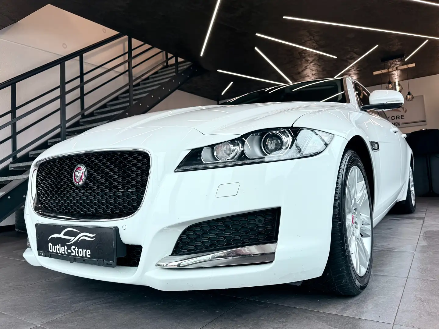 Vehicle image, number 1
