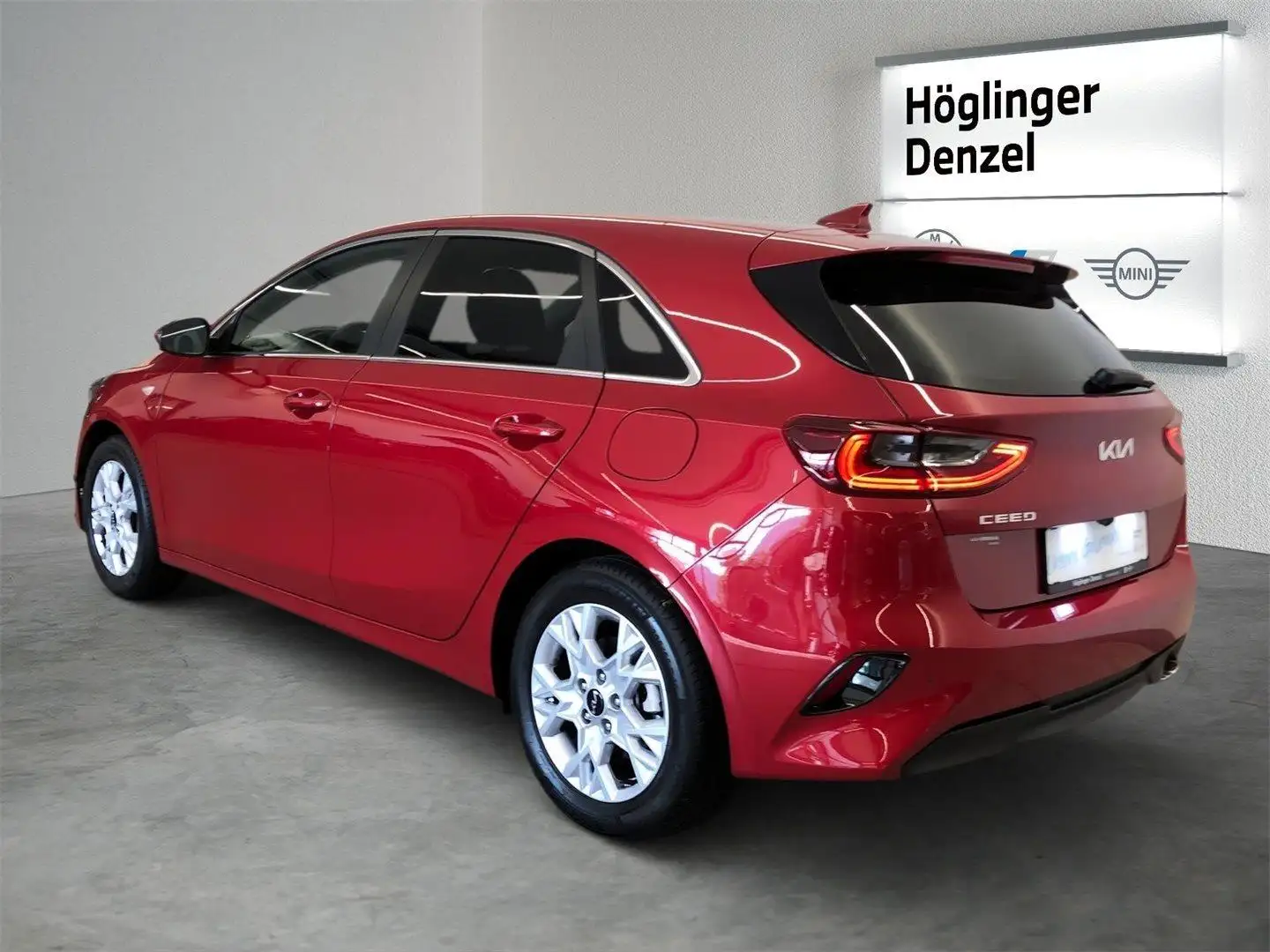 Vehicle image, number 9