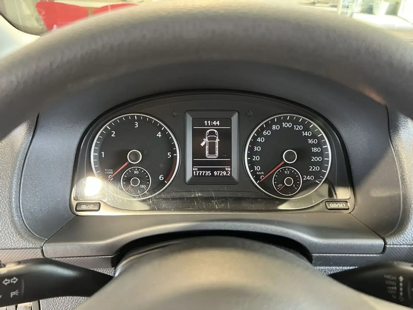Vehicle image, number 14
