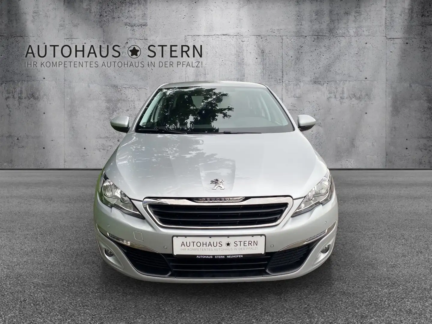 Vehicle image, number 8