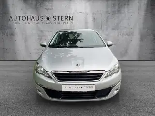 Vehicle image thumbnail, number 8