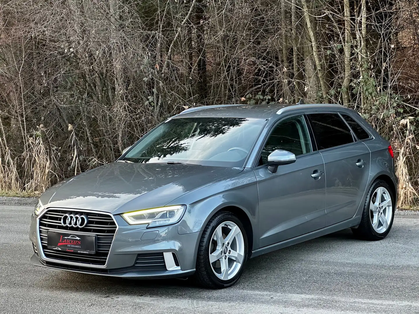 Vehicle image, number 4