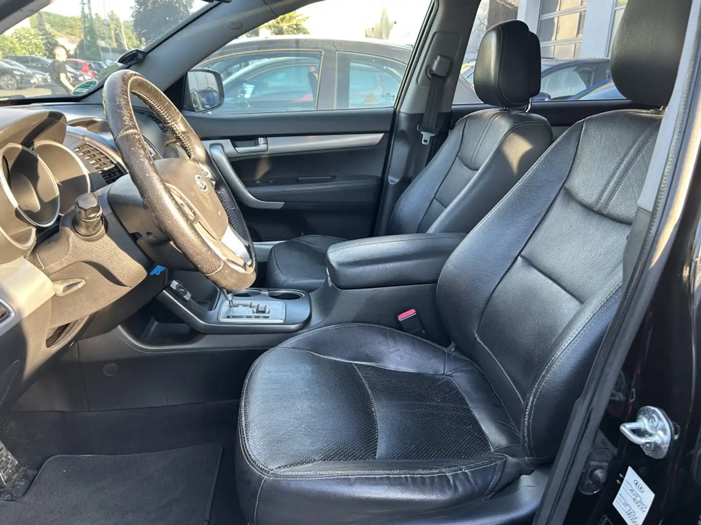 Vehicle image, number 8