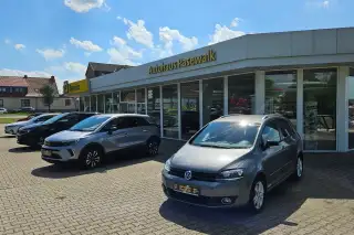 Vehicle image thumbnail, number 15