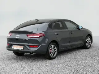 Vehicle image thumbnail, number 6