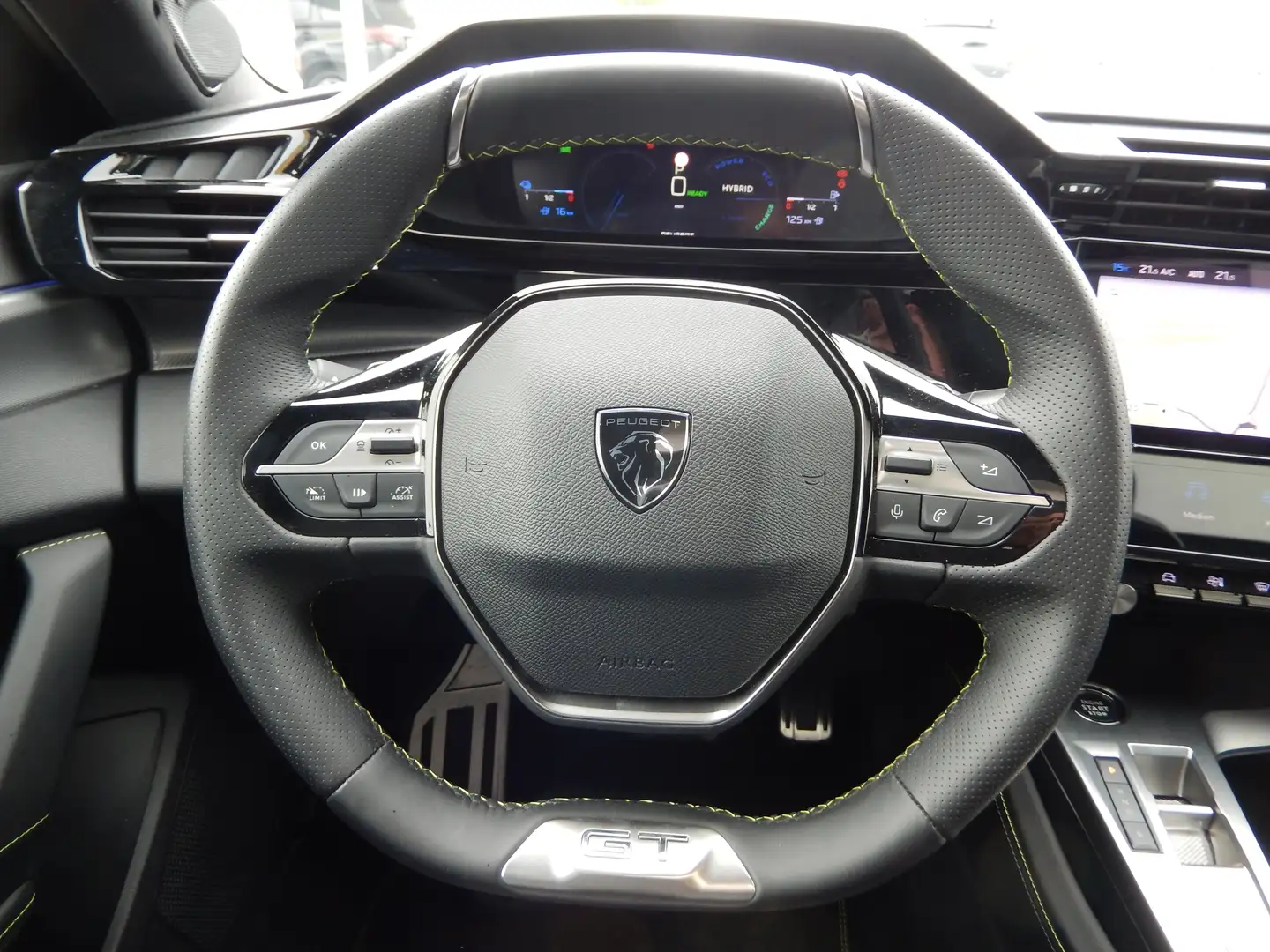 Vehicle image, number 16