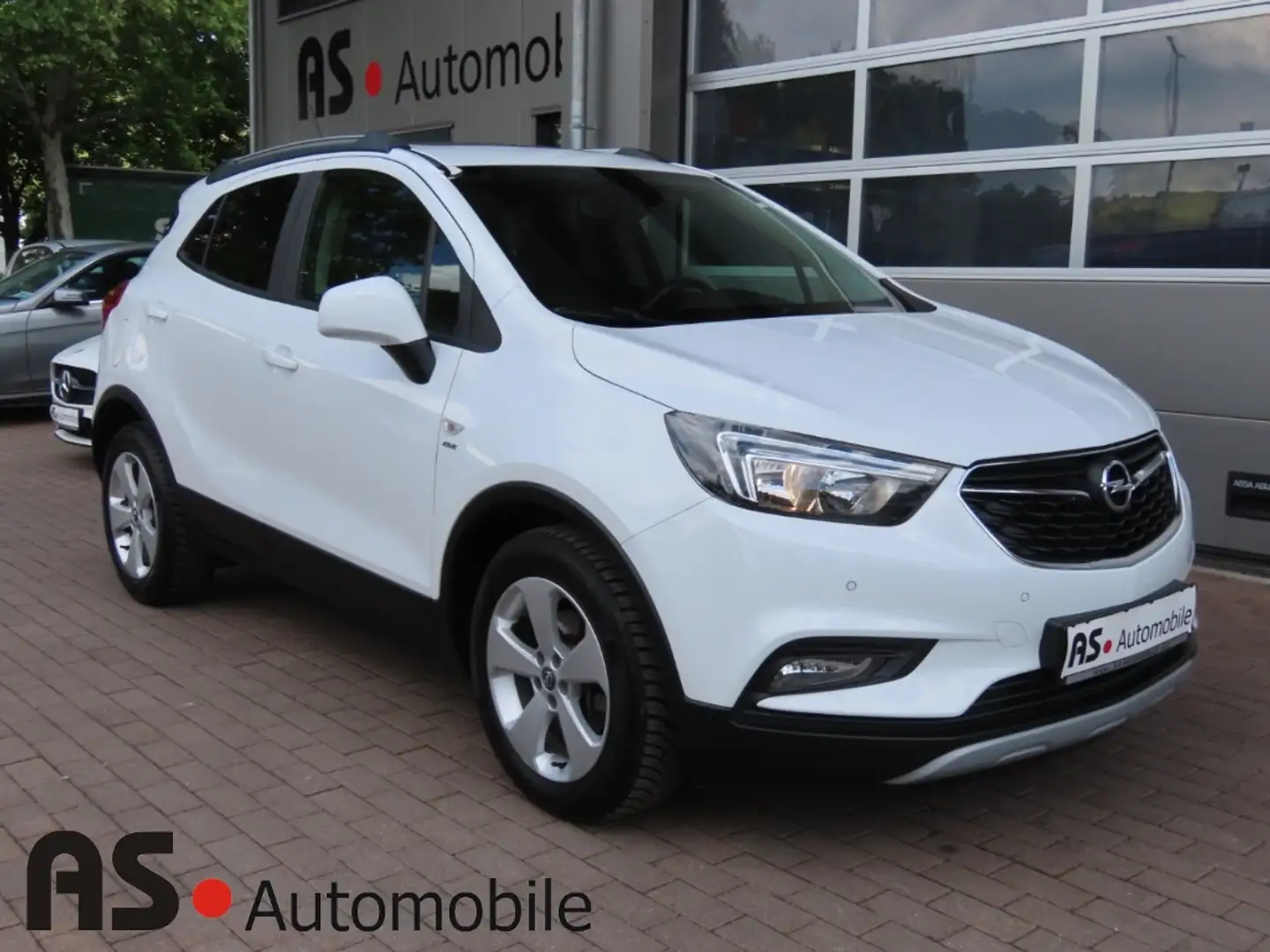 Vehicle image, number 1