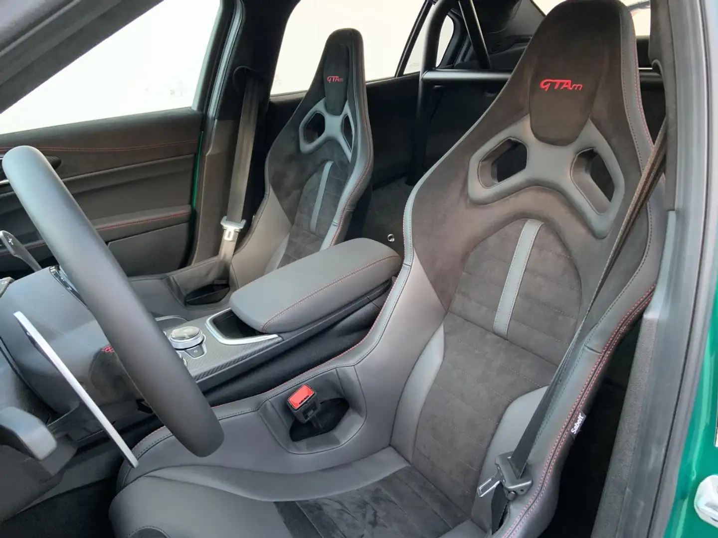 Vehicle image, number 8