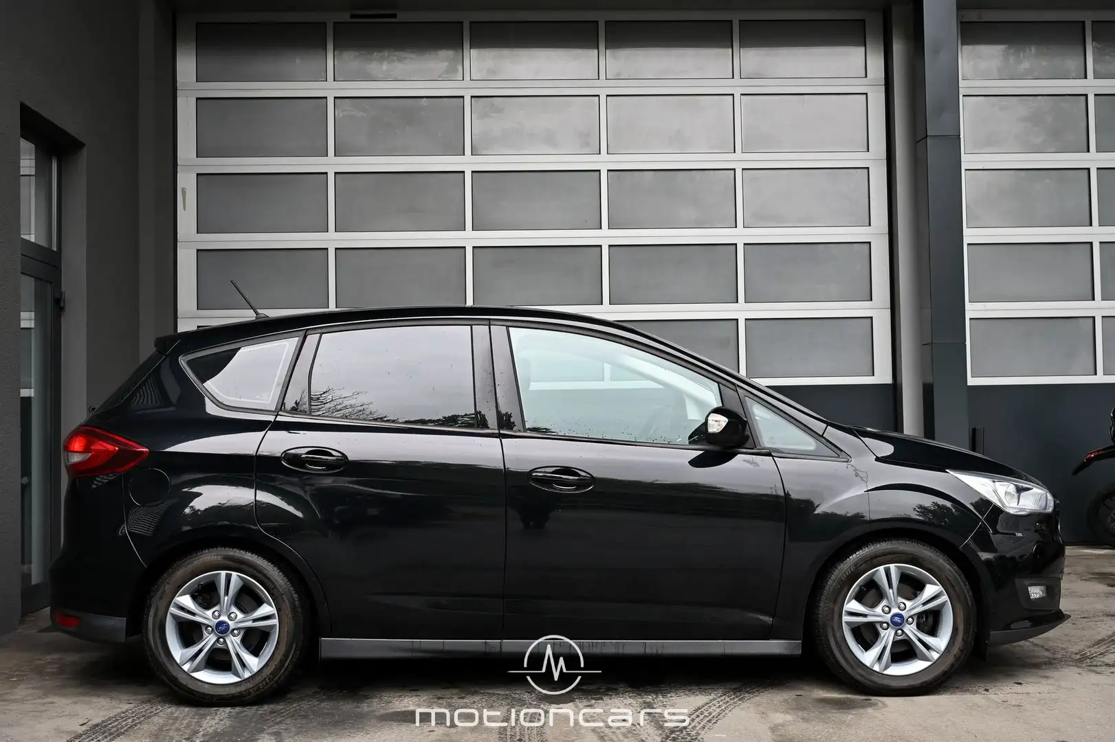 Vehicle image, number 5