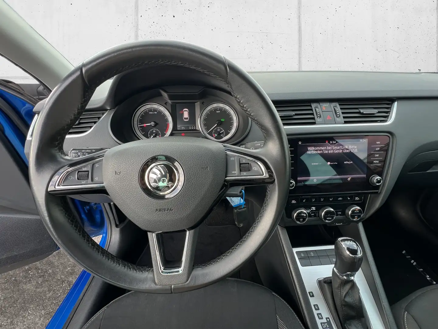 Vehicle image, number 8