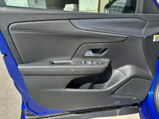 Vehicle image thumbnail, number 12