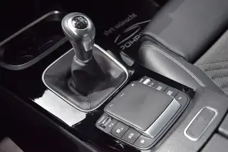 Vehicle image thumbnail, number 6