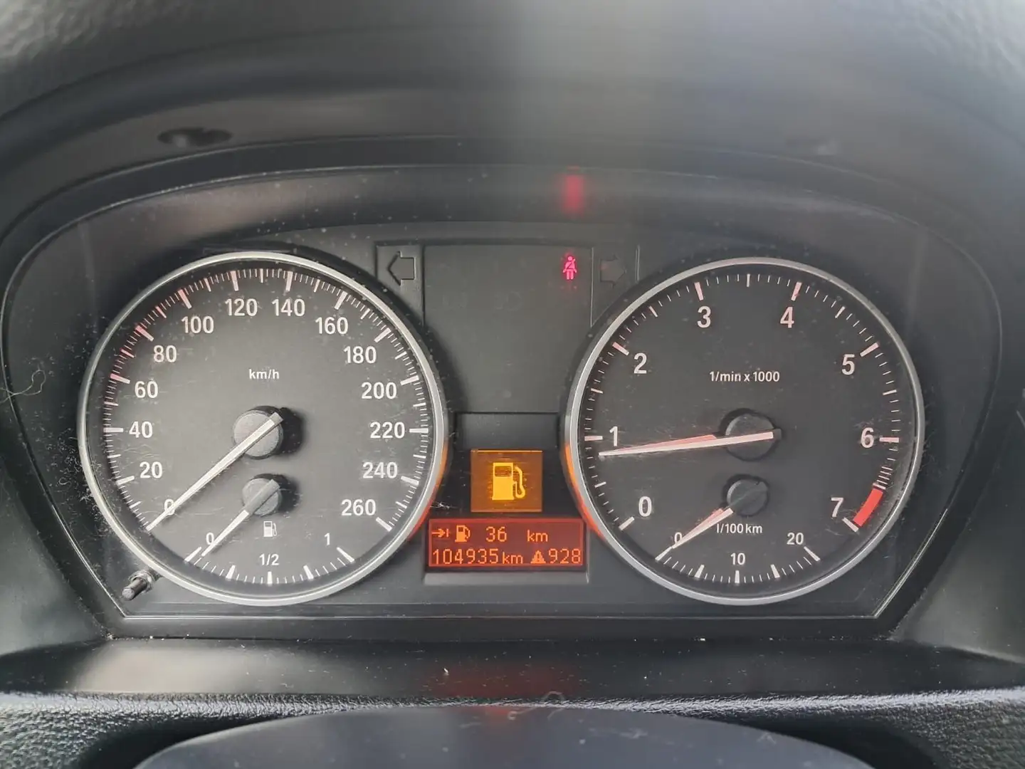 Vehicle image, number 19