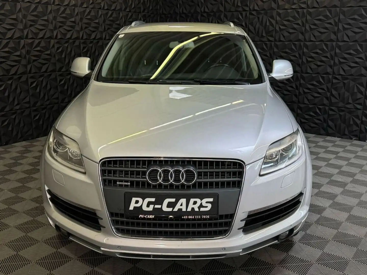 Vehicle image, number 2