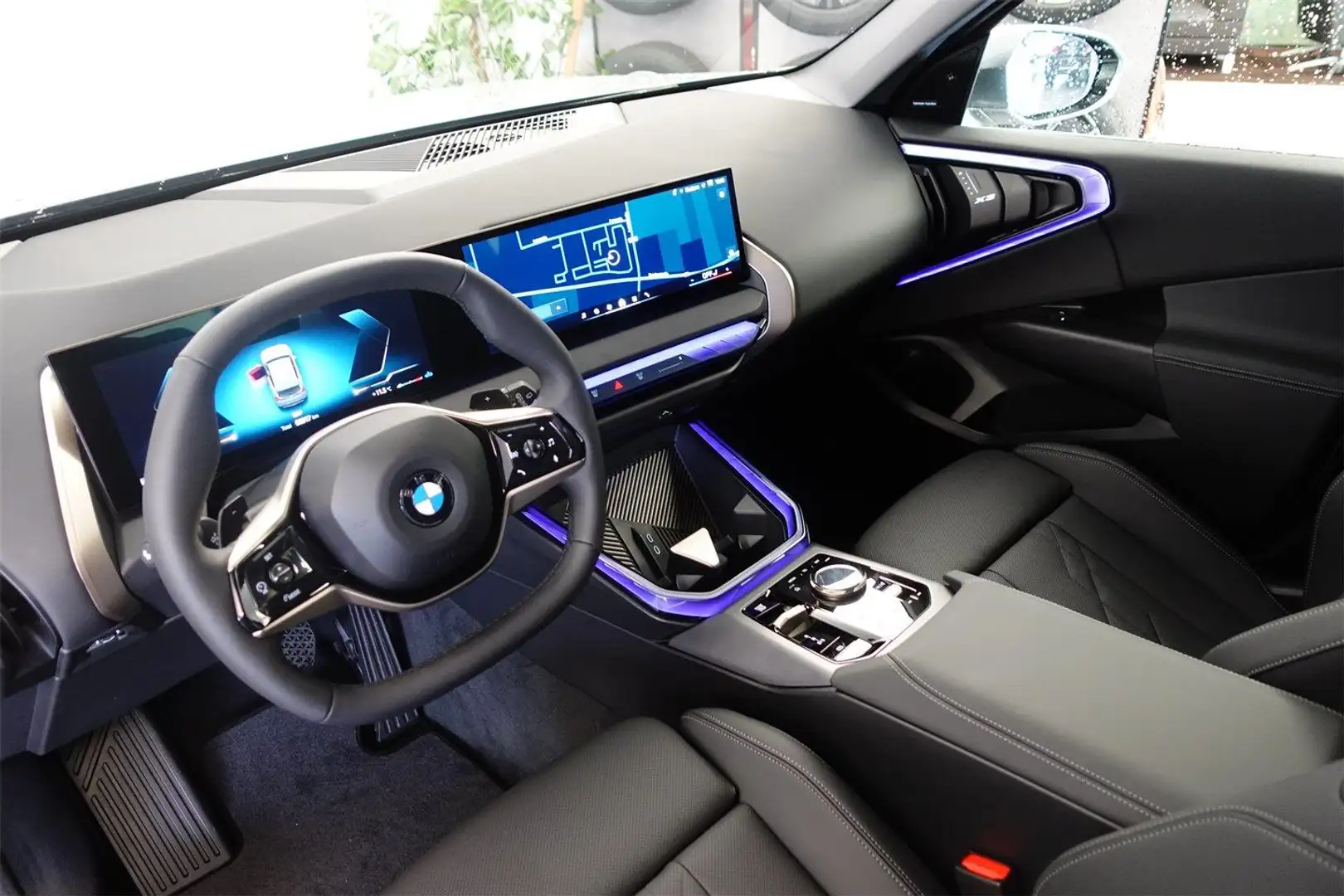 Vehicle image, number 8