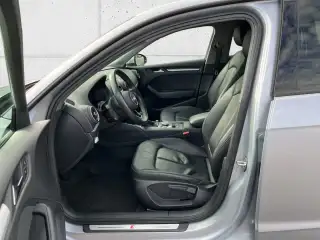 Vehicle image thumbnail, number 7