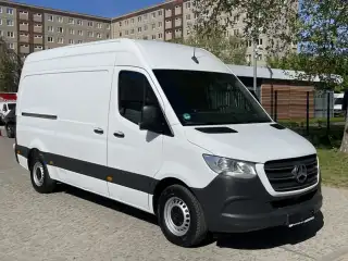Vehicle image thumbnail, number 3