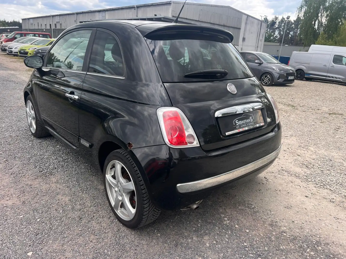 Vehicle image, number 6