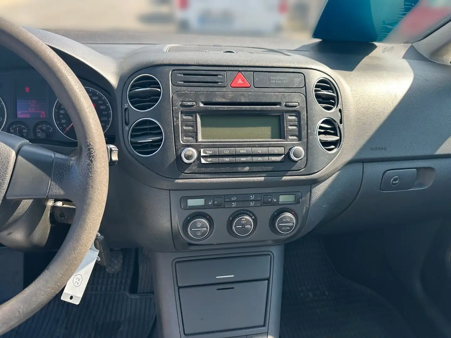 Vehicle image, number 8